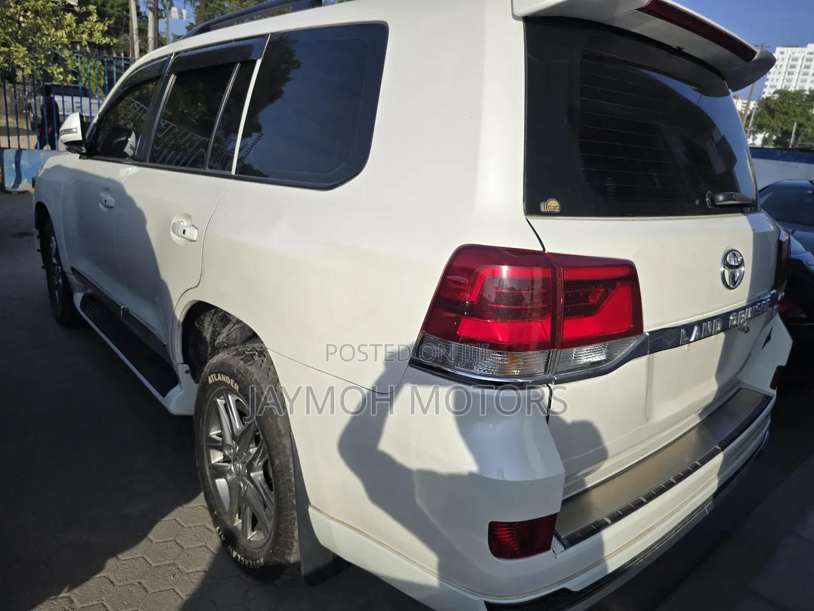 Toyota Land Cruiser 2013 White