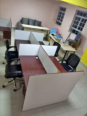 High-Efficiency 4-Way Desk Setup With Cable Management