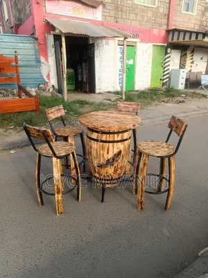 Wooden Bar Set With Barrel Table 