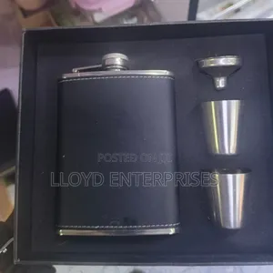 Leisure Hip Whisky Case Bottle