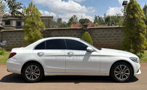 Mercedes-Benz C200 2016 White