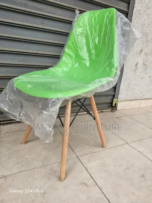 Modern Eames Side Chair