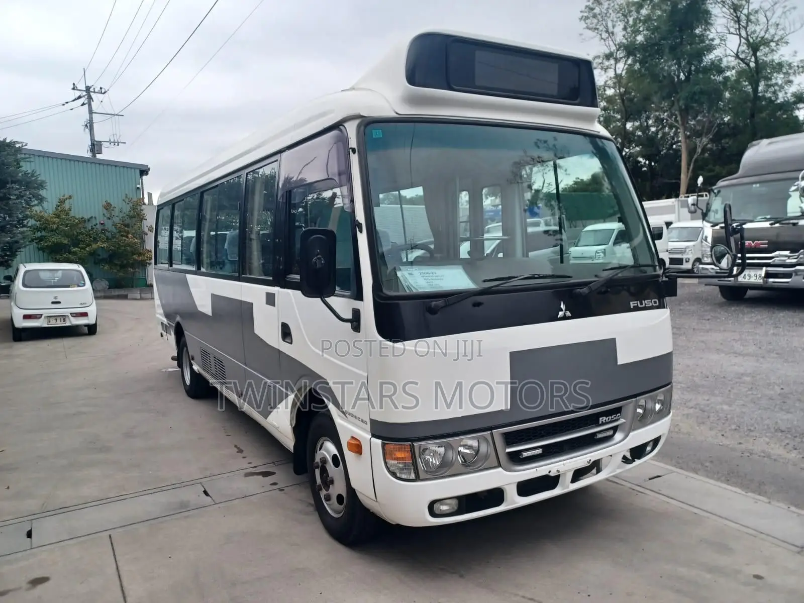 Mitsubishi Fuso Rosa 2018 White