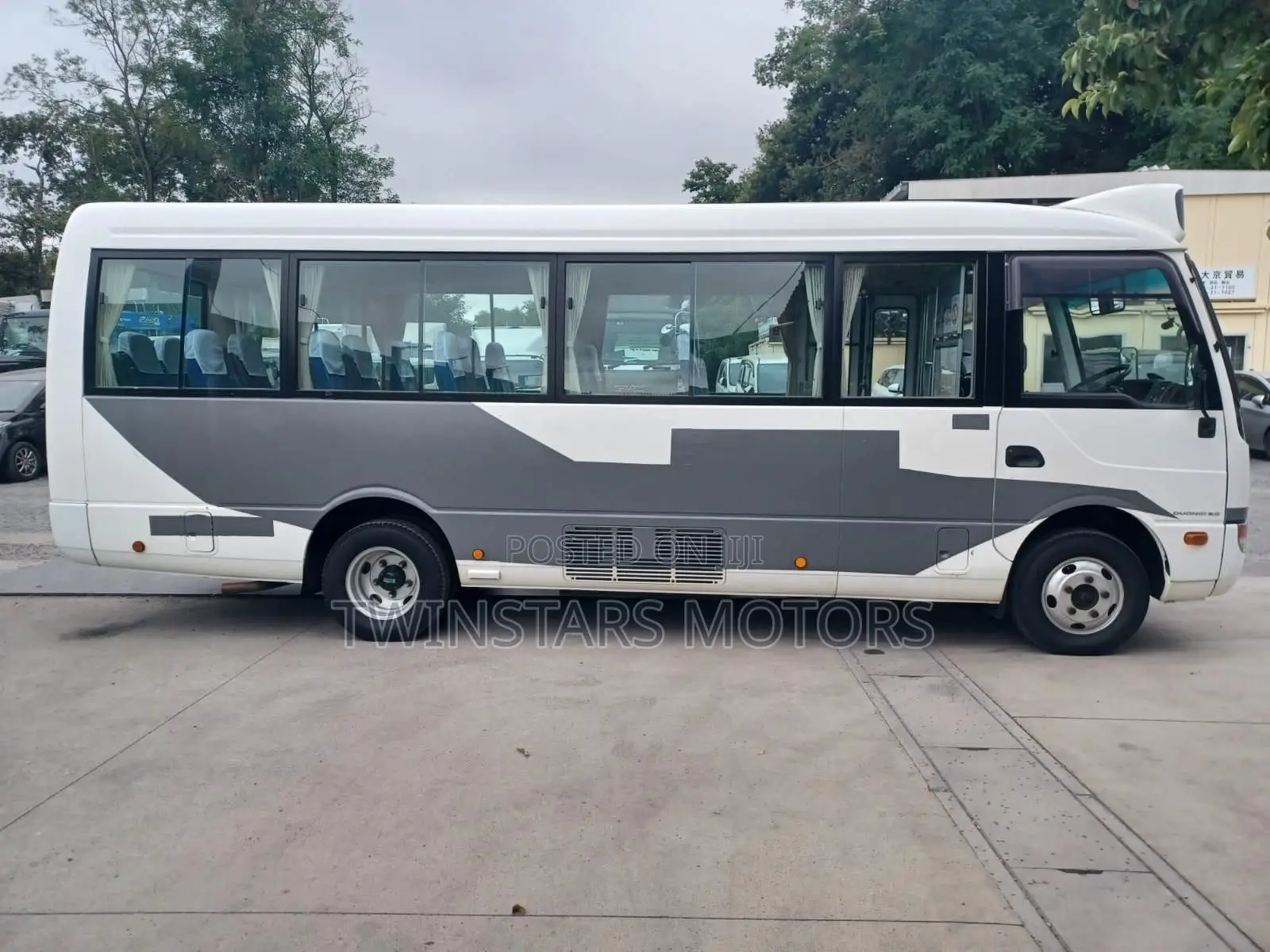 Mitsubishi Fuso Rosa 2018 White