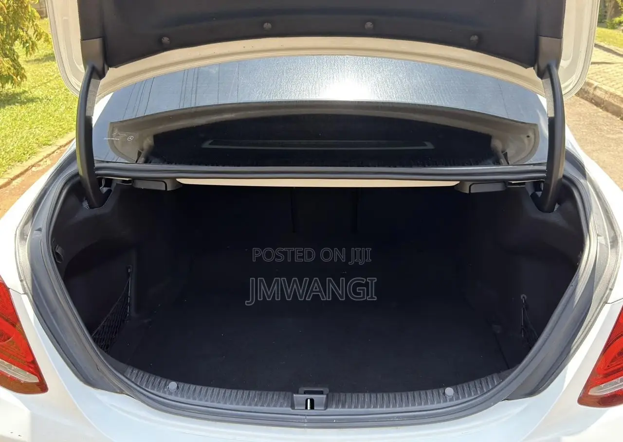 Mercedes-Benz C200 2016 White
