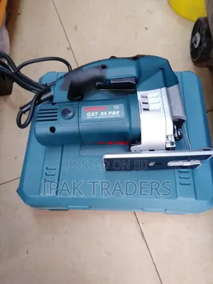 Bosch 700w Wood Jigsaw Gst65pbe