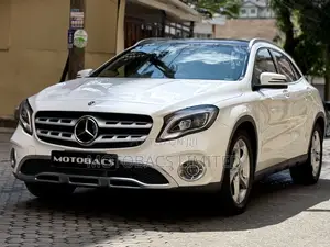 Mercedes-Benz GLA-Class 2018 Pearl