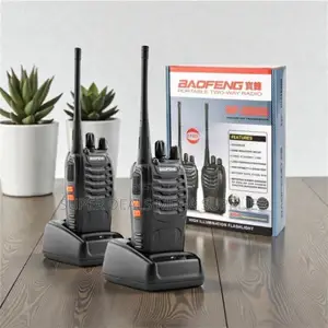 Walkie Talkie Radio Calls 2 Pieces Bf-888s Plug and Play 3-5km Range