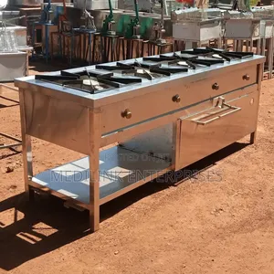 Stainless 4-Burner Cooker With an Oven
