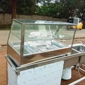 Small Sized Glassed Food/Snacks Warmer Display
