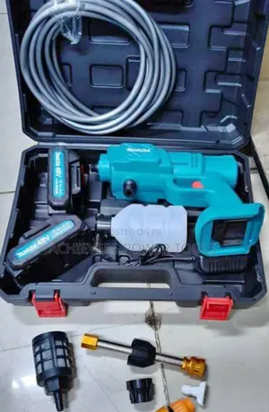 Makita Cordless Rechargeable Car Wash Machine