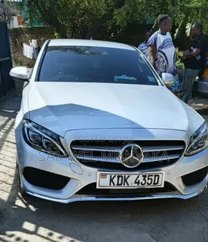 Mercedes-Benz C200 2016 Silver