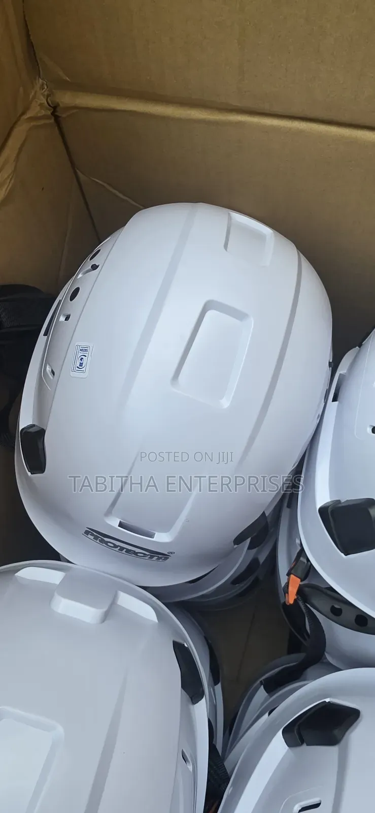 Protective Helmet/ Helmet