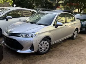 Toyota Axio 1.5 Hybrid G 2WD 2019 Silver