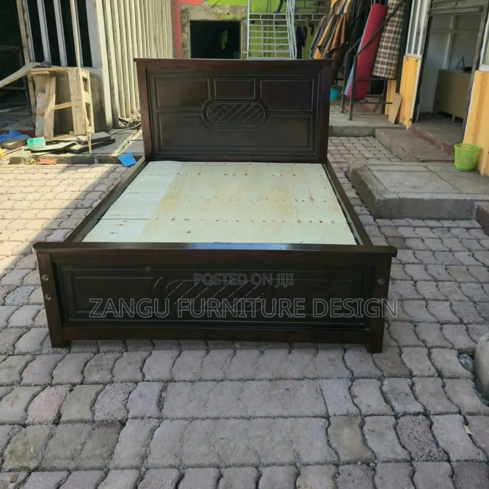 Strongline Board Beds Panel Beds