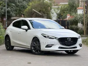 Mazda Axela 2018 White