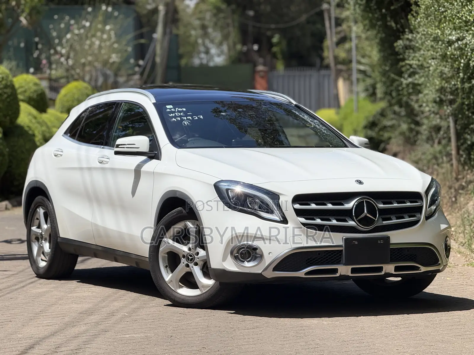 Mercedes-Benz GLA-Class 2019 White
