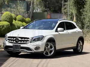 Mercedes-Benz GLA-Class 2019 White