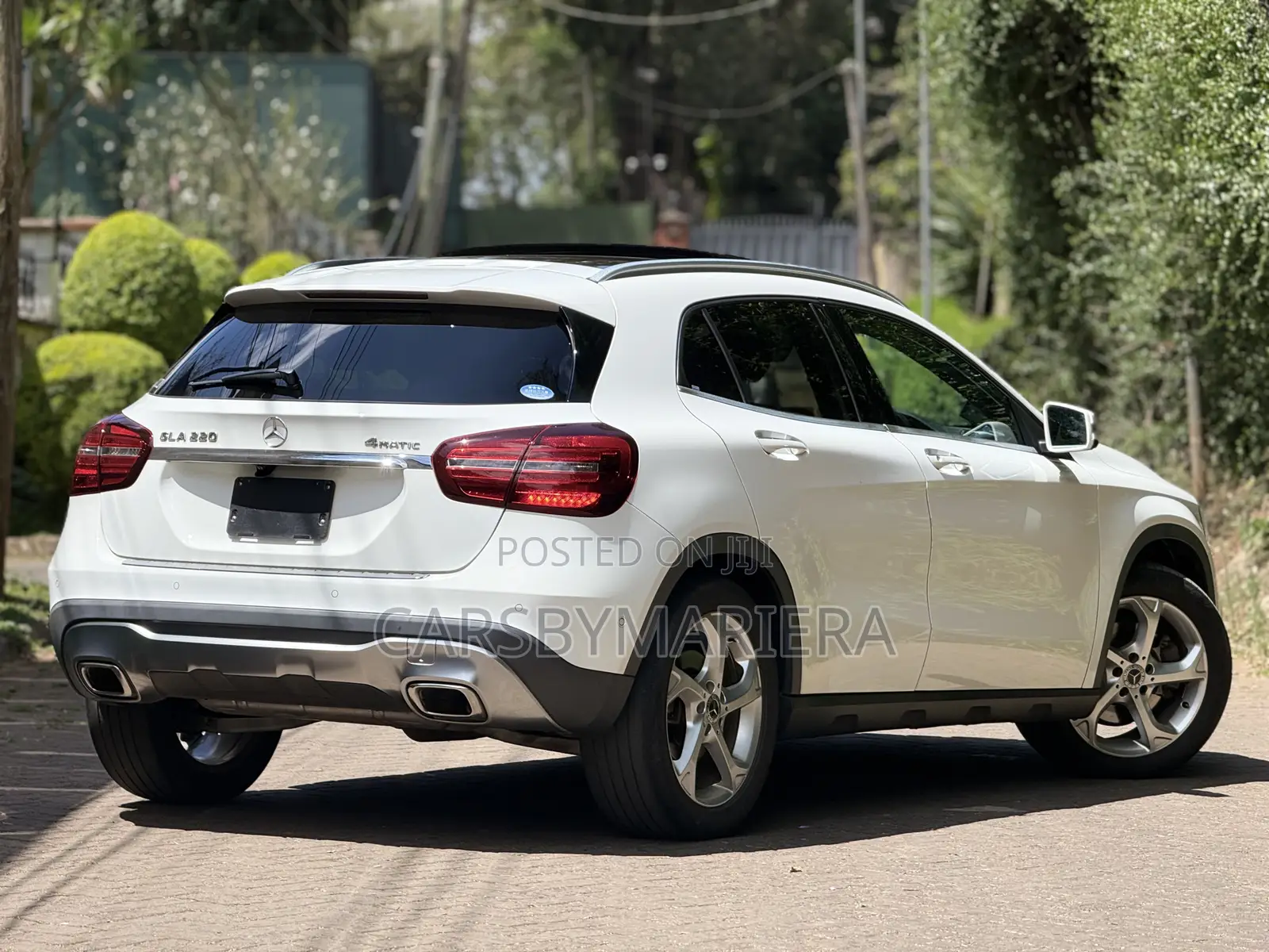 Mercedes-Benz GLA-Class 2019 White