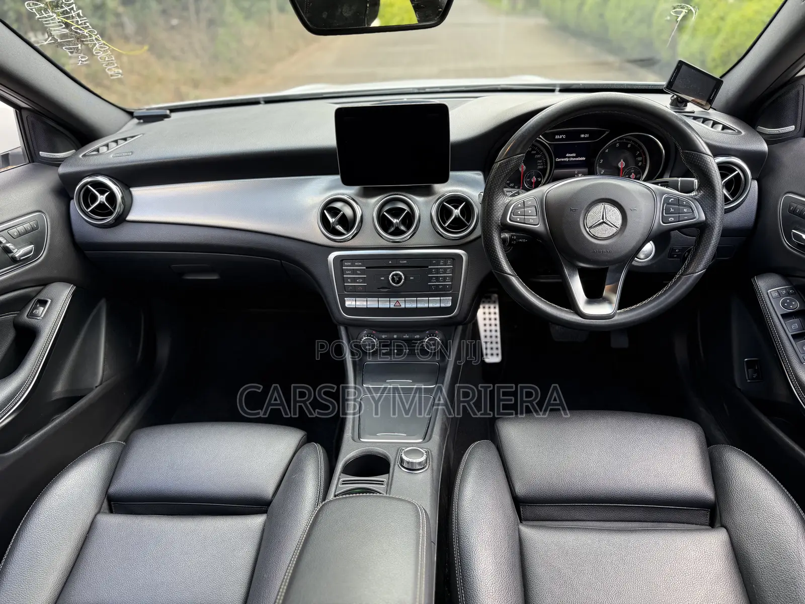 Mercedes-Benz GLA-Class 2019 White