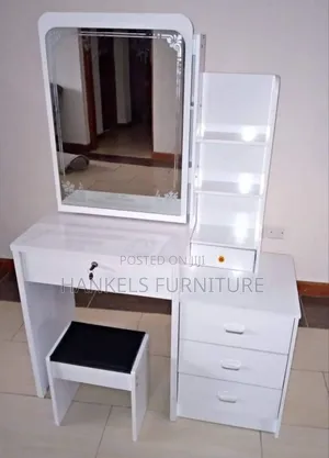 Elegant Dressing Table for a Stylish Bedroom