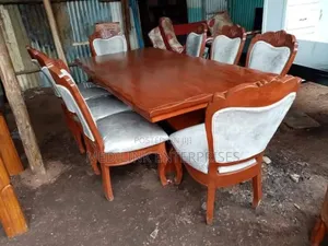 8-Seater Solid Antique Set of Dinning