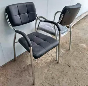 “Chrome Office Visitor Seat With Armrest – Perfect for Reception