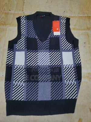 Quality Casual Men v Neck Half Sweat Available