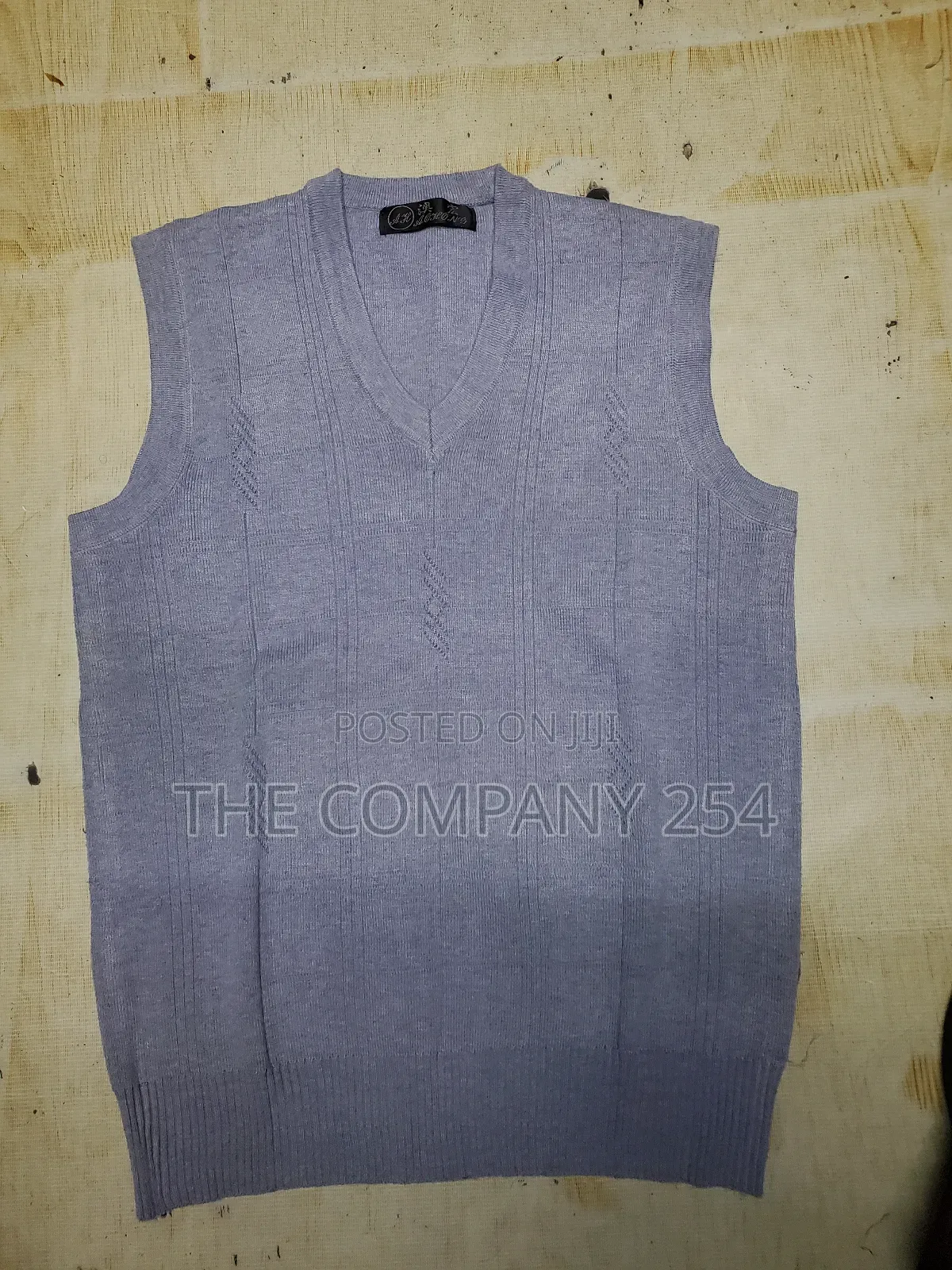 Quality Casual Men v Neck Half Sweat Available
