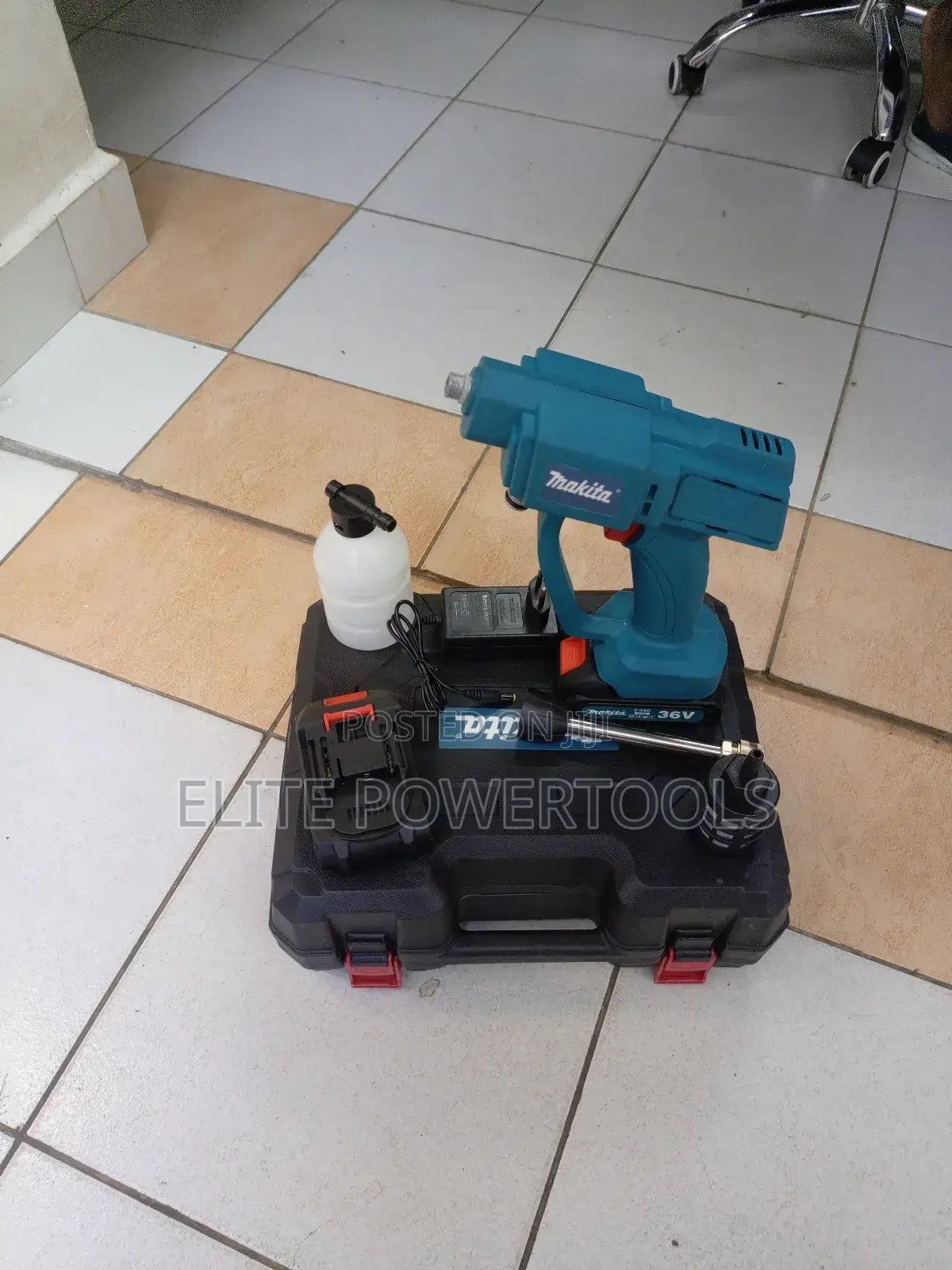 Cordless Carwash Machine