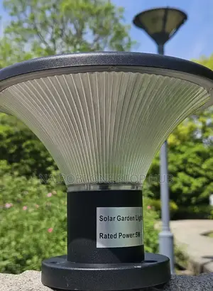 Solar-Powered Garden Light 5w