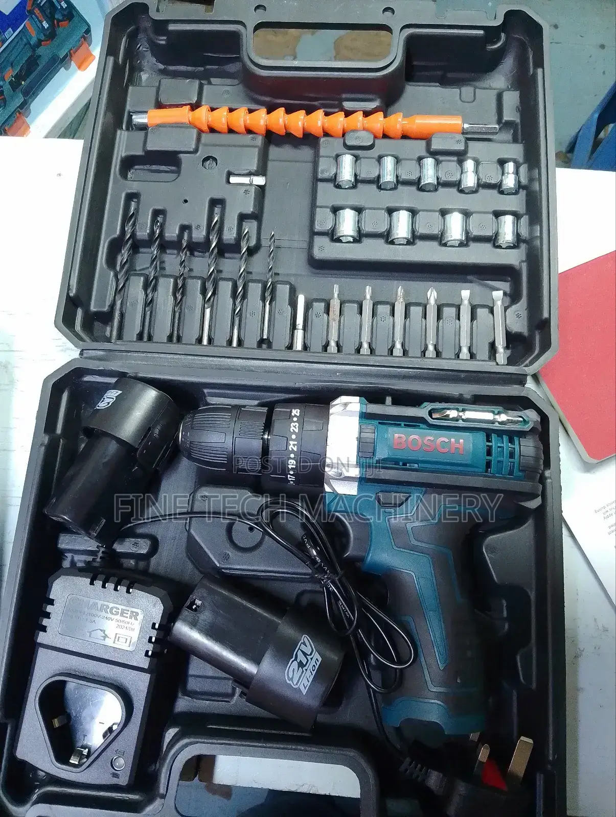 Quality Bosch Drill Set/21v Heavy Duty Batteries