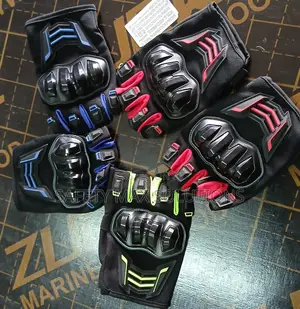 Half Gloves With Knuckles