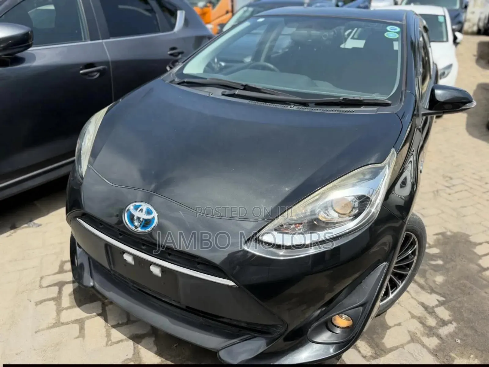 Toyota Aqua 2019 Blue