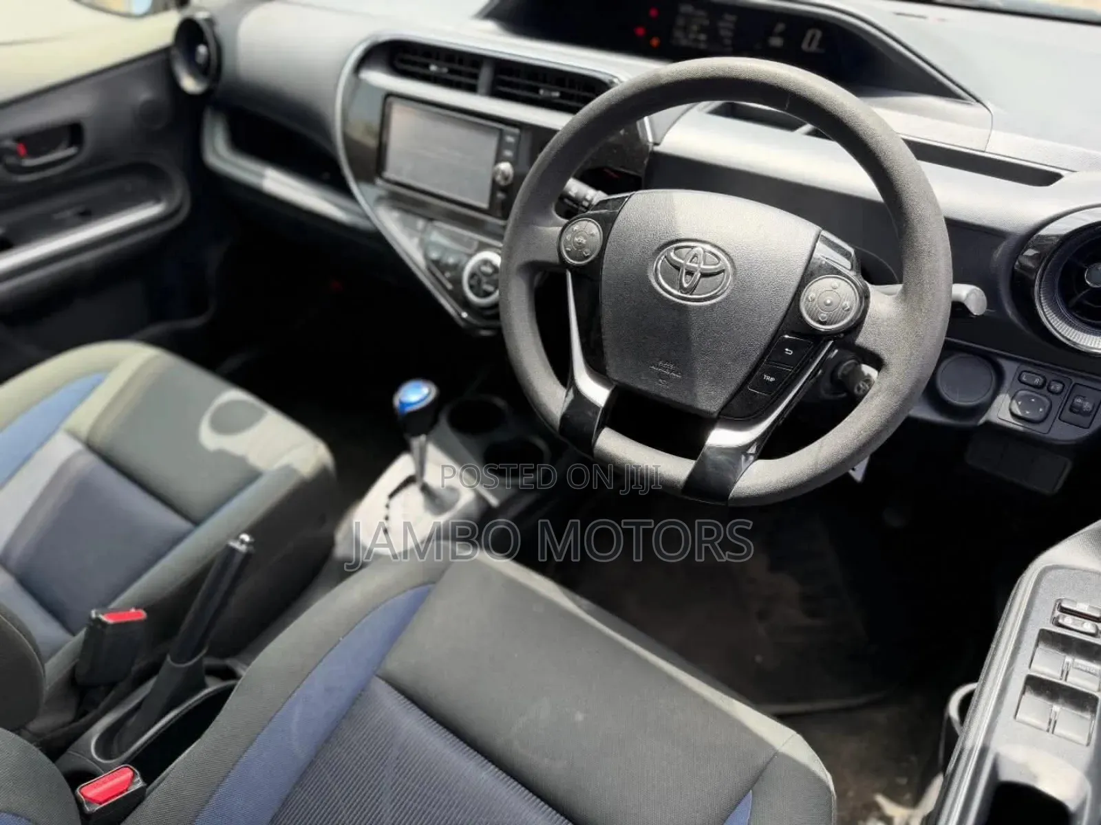 Toyota Aqua 2019 Blue