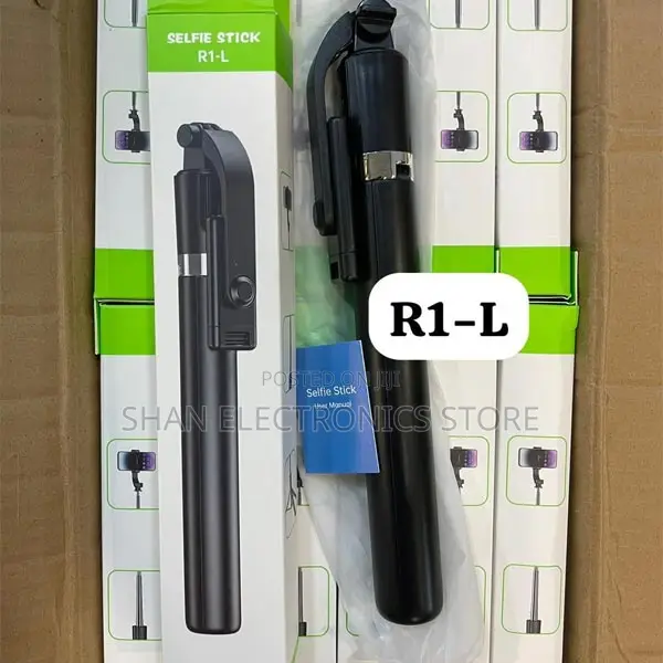 R1l Wireless Remote Selfie Stick