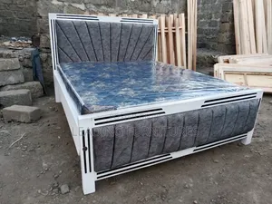 5x6 Gray Mocket Bed