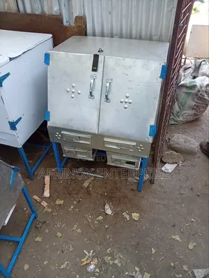 Size 25, Charcoal Oven
