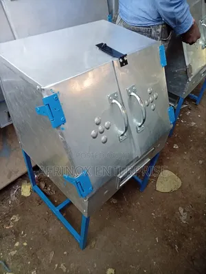 Heavy-Duty Charcoal Oven – Professional Craftsmanship