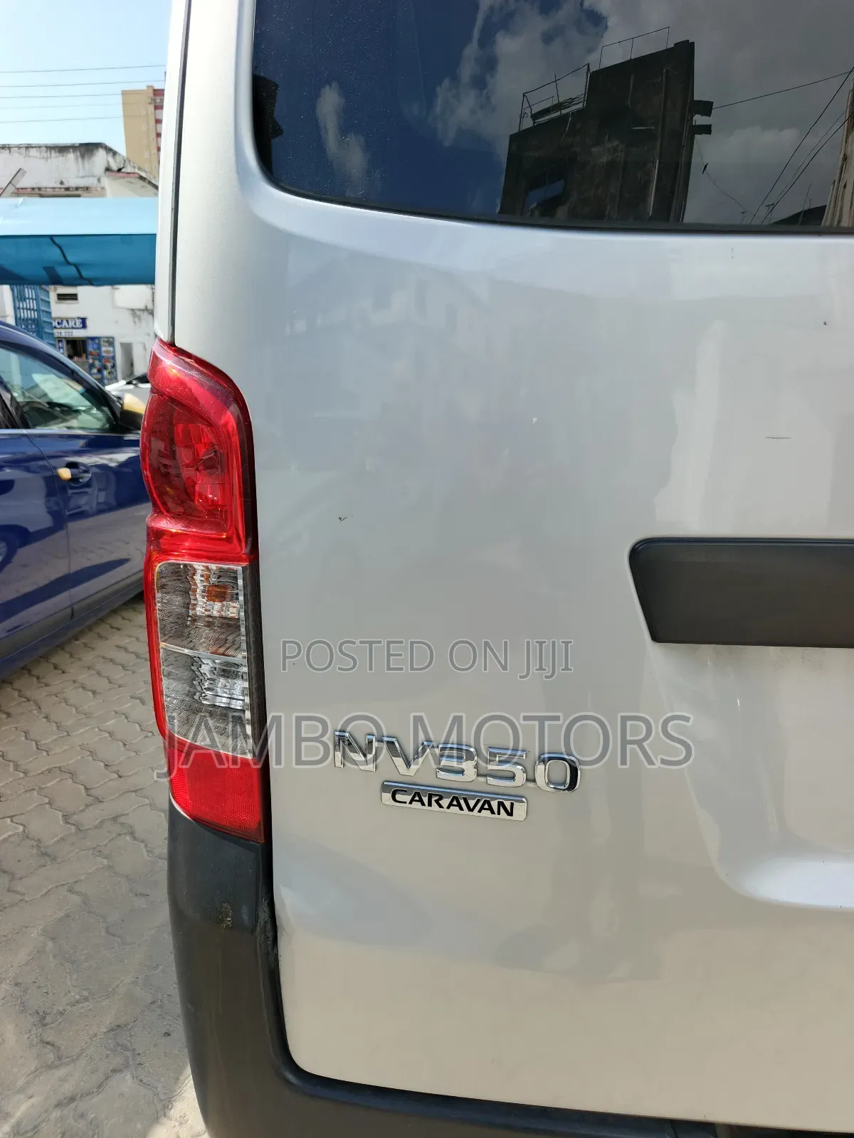 Nissan Caravan (Urvan) 2019 Silver