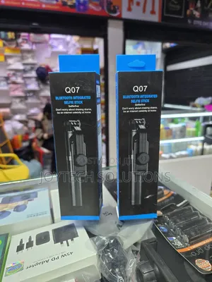 Q07 Tripod Selfie Stick With Bluetooth