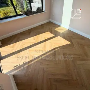 Trendy Herringbone SPC Flooring for Living Rooms