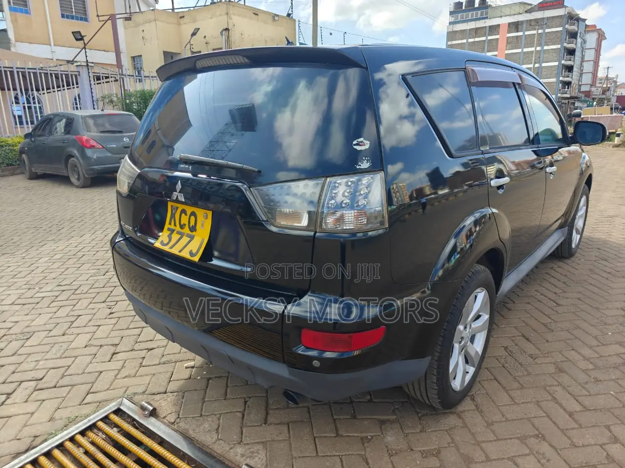 Mitsubishi Outlander 2011 Black