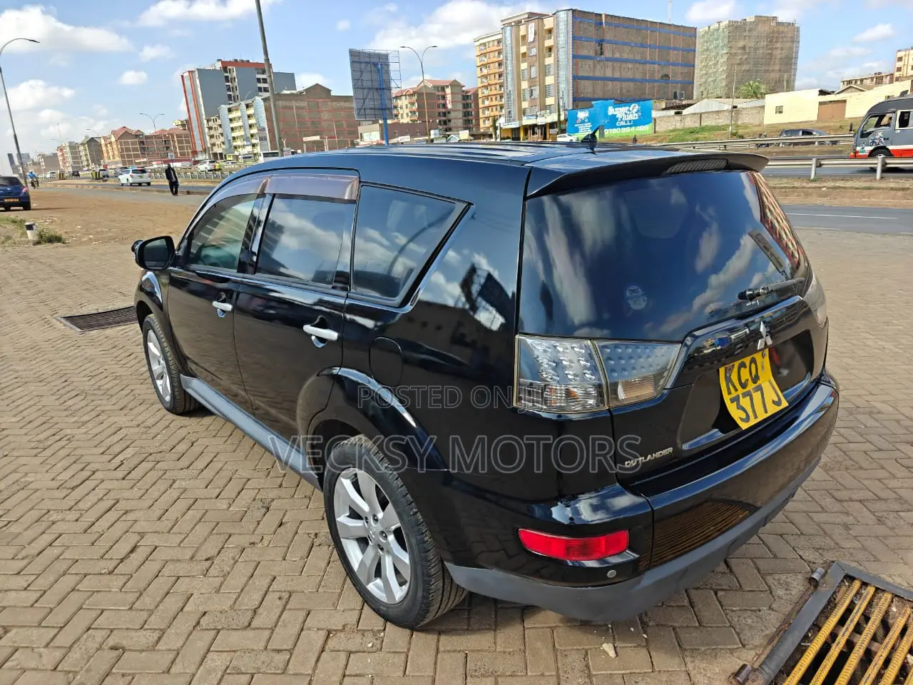 Mitsubishi Outlander 2011 Black