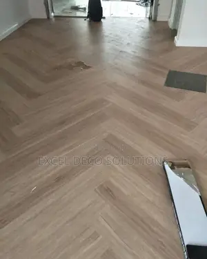Authentic Wood Look Herringbone SPC Floors