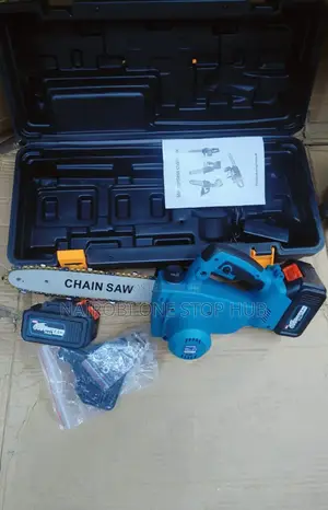 Makita 12-Inch Cordless Chainsaw
