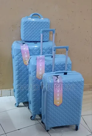 Luxurious Unbreakable Suitcase