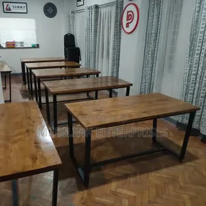 Wooden Metallic Restaurant Tables