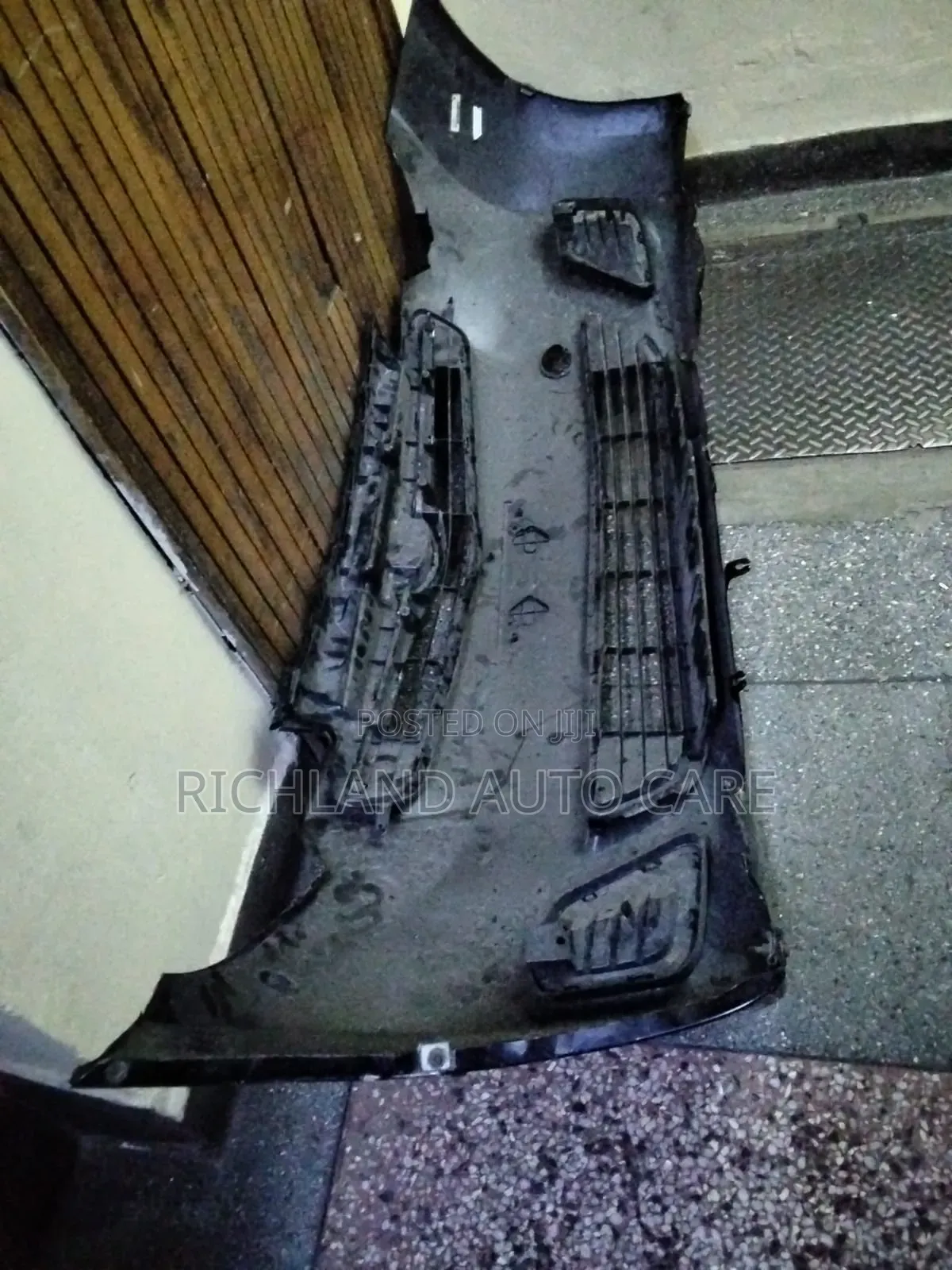 Front Bumper Ractis NSP 120