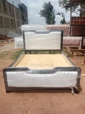 5x6 Tufted Modern Bed
